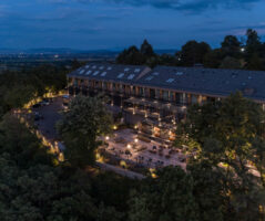 THE LYNX MOUNTAIN RESORT